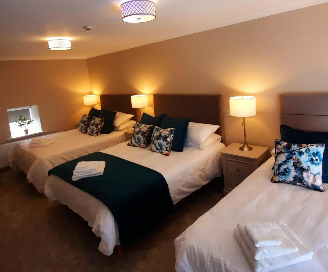 The Dolphin Hotel Crossmolina Exteriör bild