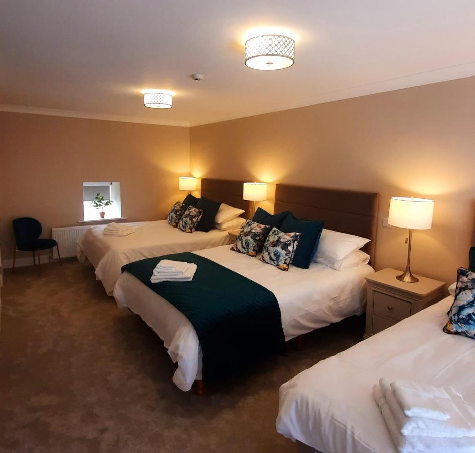 The Dolphin Hotel Crossmolina Exteriör bild