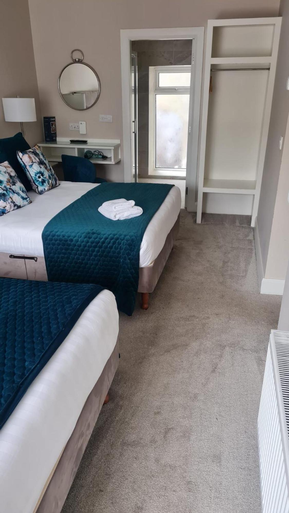 The Dolphin Hotel Crossmolina Exteriör bild